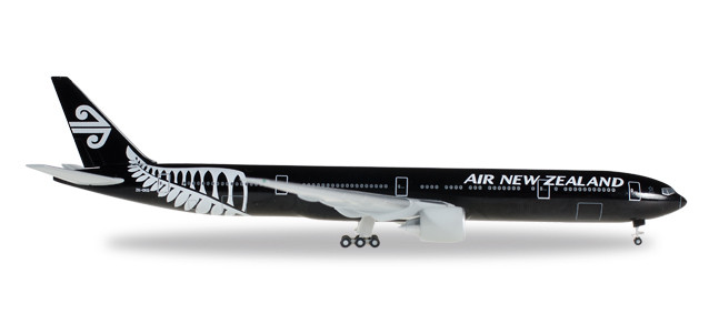 523189-001 Самолет Air New Zealand Boeing 777-300ER - "All Blacks" в обновлённой ливрее Борт "ZK-OKQ" 1:500