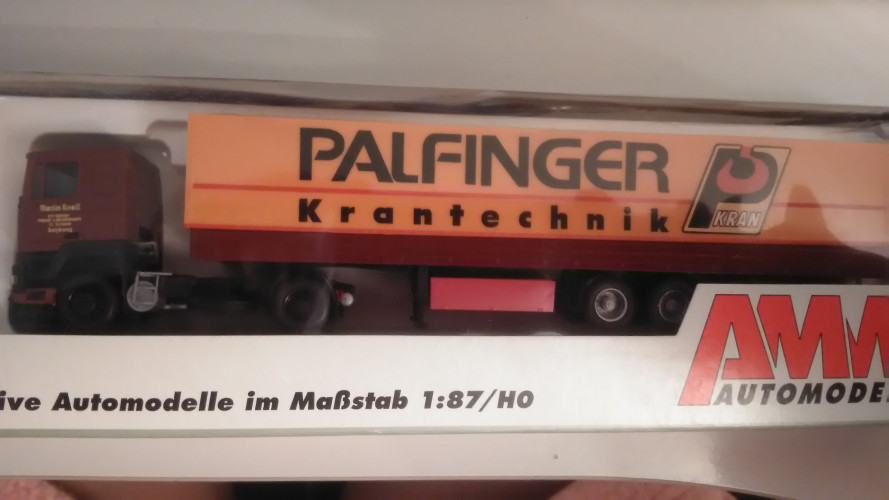 6203.01 Грузовой автомобиль фура DAF 95 VF - PrSZ "Knoll - Palfinger" 1:87