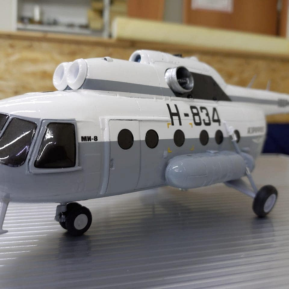 Вертолет Ми-8Т в упрощённом исполнении СССР 60-х гг 1:48