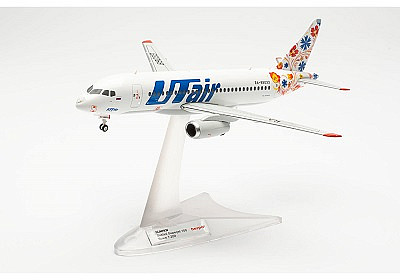 Самолет Сухой Суперджет 100 UTair Express 1:200