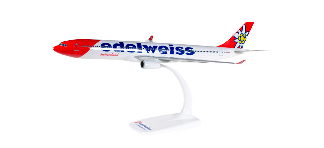 610926 Самолет Edelweiss Air Airbus A330-300 new 2016 colors борт "HB-JHR" 1:200