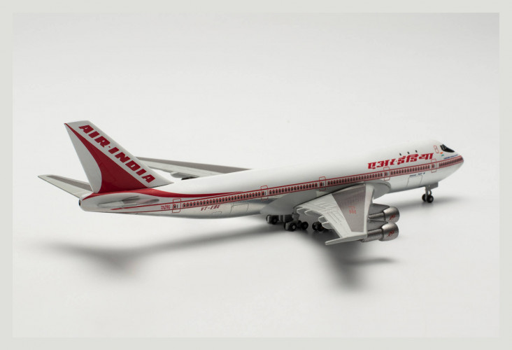 Самолет Боинг B747-200 Air India 1:500