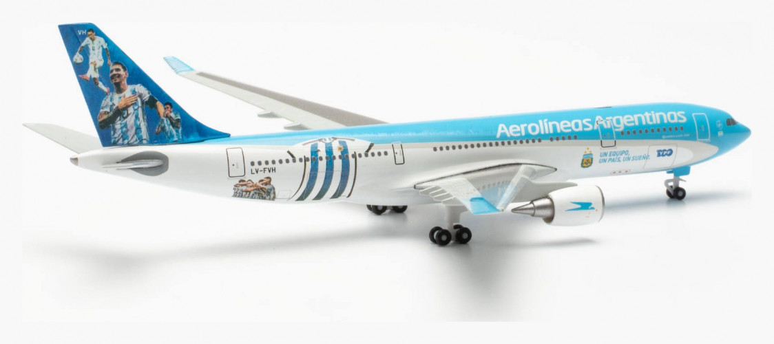 Самолет Aerolíneas Argentinas Airbus A330-200 1:200