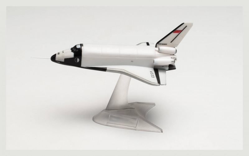 Космический корабль Буран 1:400