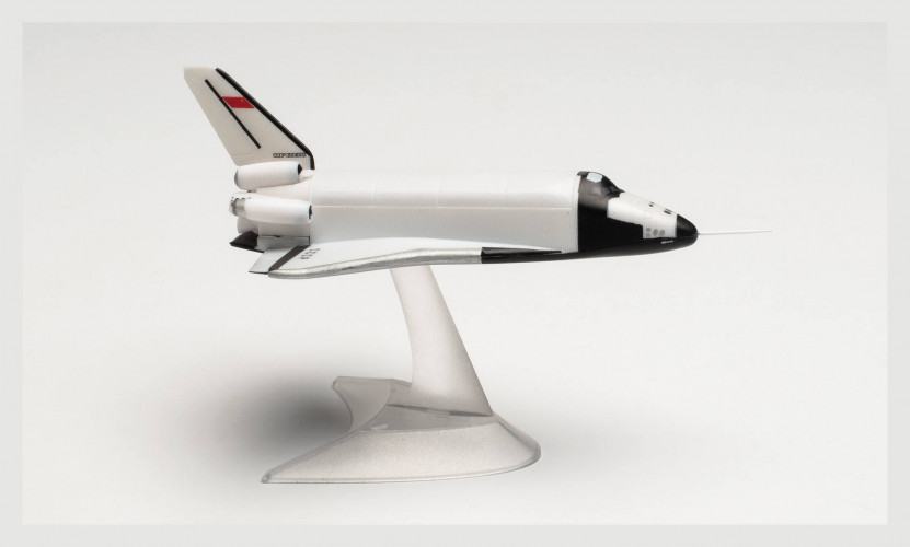 Космический корабль Буран 1:400