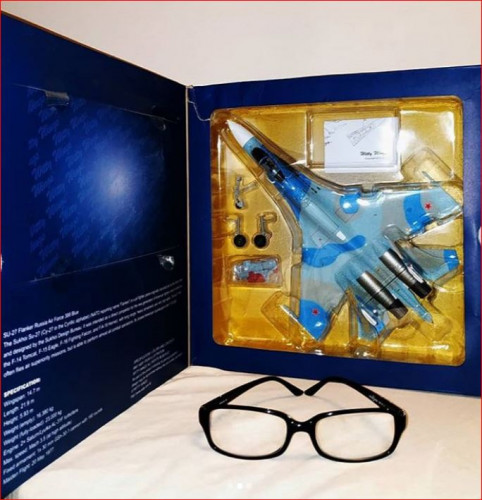 WW-1 Военный самолет Су 27 Российских ВВС "388 blue" 1:72