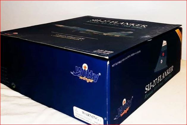 WW-1 Военный самолет Су 27 Российских ВВС "388 blue" 1:72