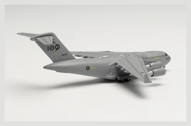 Самолет Royal Australian Air Force Boeing C-17A Globemaster III 1:500