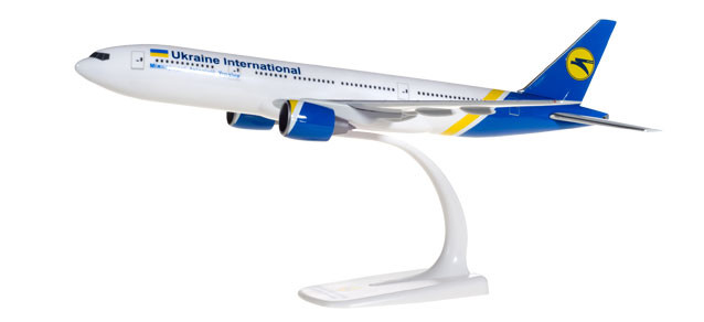 Самолет Ukraine International Airlines Boeing 777-200 1:200