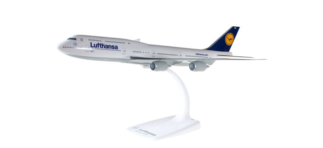 610001 Самолёт Lufthansa Boeing 747-8 Intercontinental 1:250