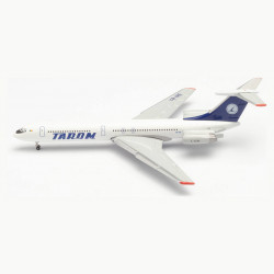 534000 Самолет Ильюшин Ил-62 Tarom 1:500