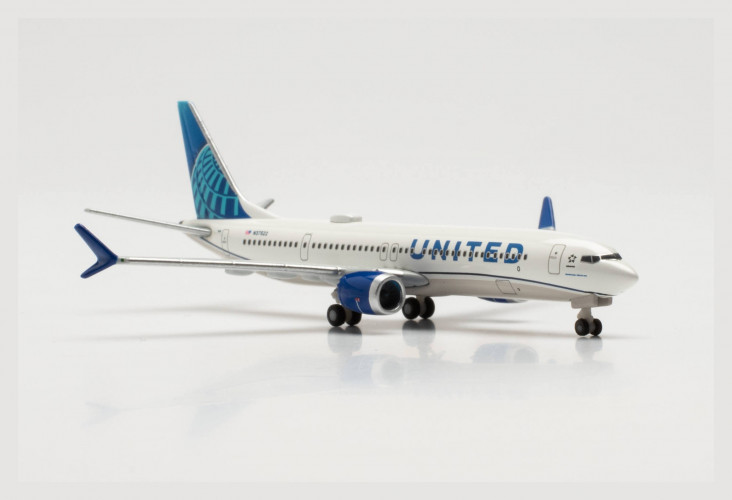 Самолет United Airlines Boeing 737 Max 9 1:500