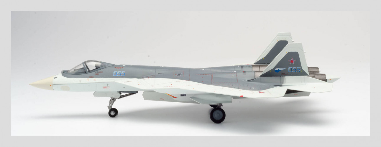 580441 Военный самолет T-50 Sukhoi White Shark Сухой Белая акула 1:72
