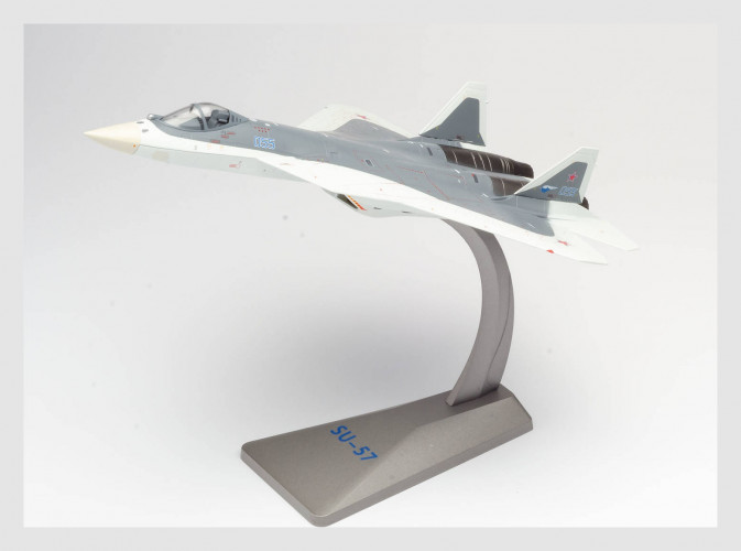 580441 Военный самолет T-50 Sukhoi White Shark Сухой Белая акула 1:72