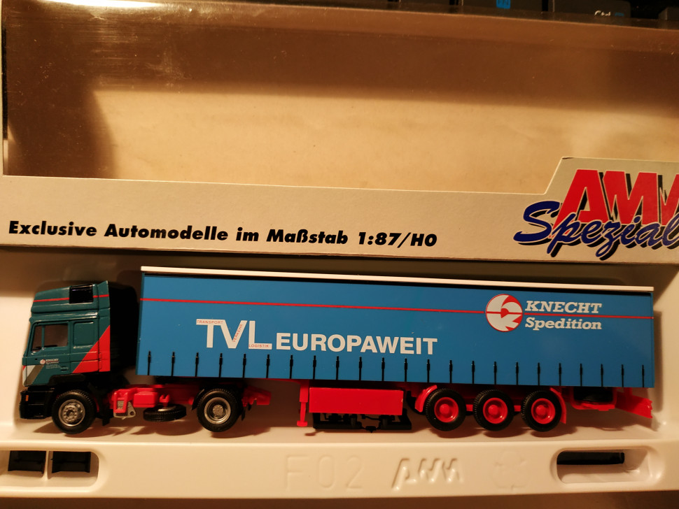 70087 Автомобиль грузовой MAN F2000 HD TVK Europaweit 1:87 70087 Автомобиль грузовой MAN F2000 HD TVK Europaweit 1:87