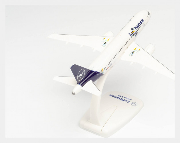 Самолет Аирбас A319 Lufthansa 1:200