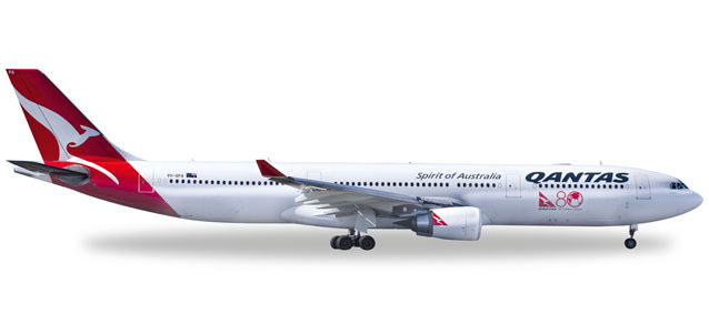 528672 Самолет А330 Qantas Airbus A330-300 1:500