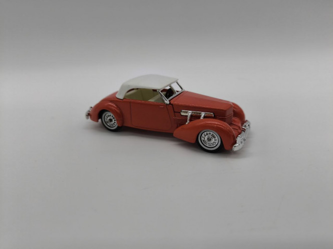 Модель автомобиля Cord 812 - 1937 г 1:43