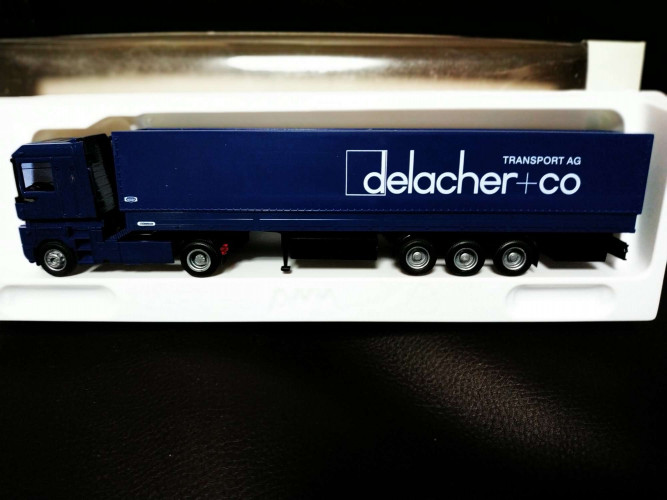 70413.1 Грузовой автомобиль-фура Renault AE Delacher 1:87