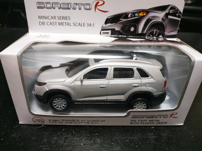 18803 Игрушка автомобиль масштабный Киа Соренто 1:34