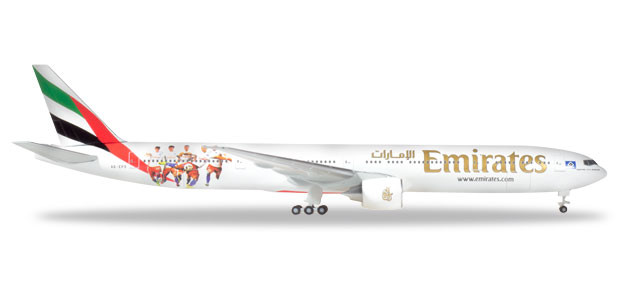 530880 Гражданский самолёт Emirates Boeing 777-300ER 1:500
